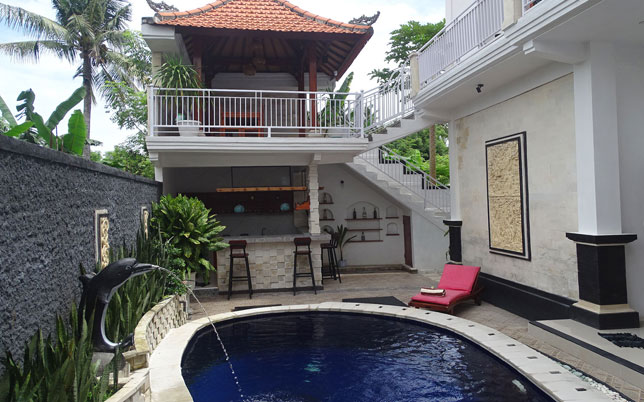 Lovina Villa with Pool